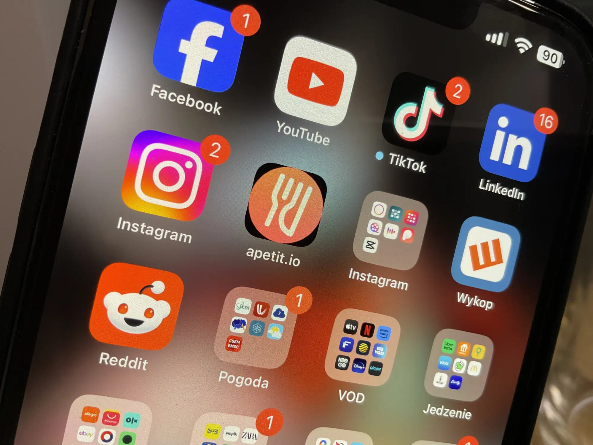 PWA - Progresywna Aplikacja Webowa: Rewolucja w Dostarczaniu Aplikacji